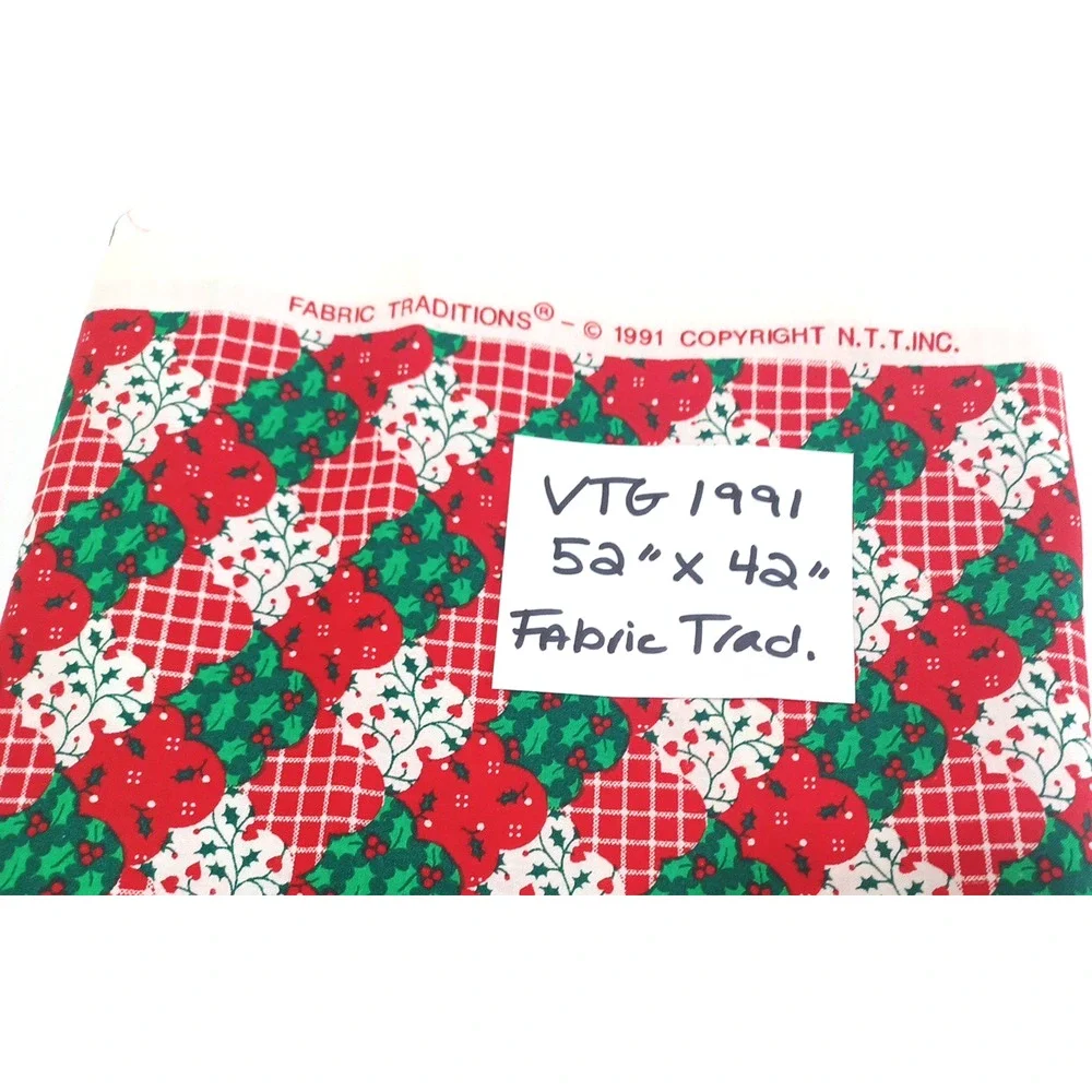 VTG Fabric Trad. Holly Red Green Holiday Sewing Craft Fabric 1 Pc 52